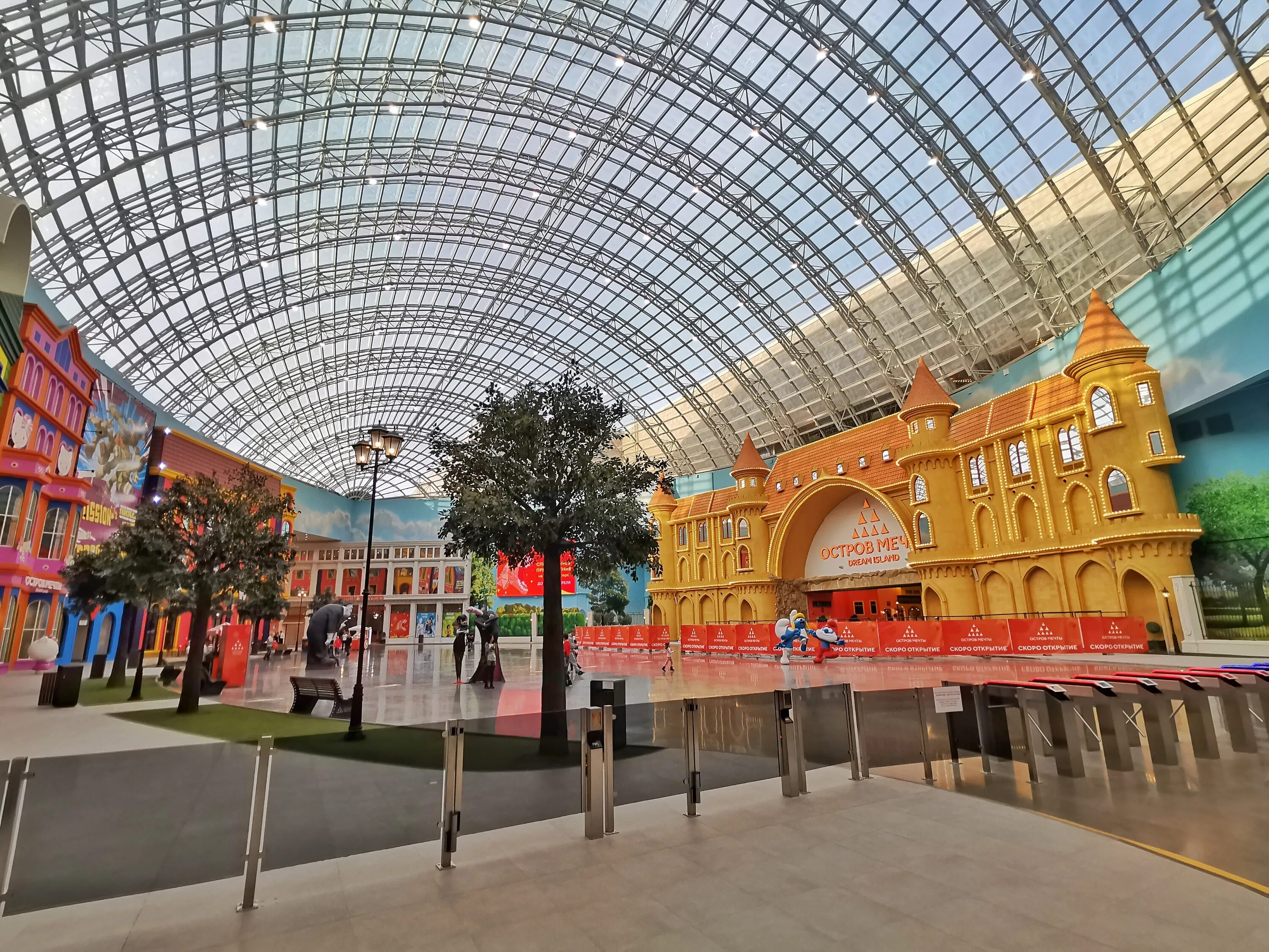остров мечты москва бассейн. летняя веранда остров мечты. городской променад парк остров мечты в москве. остров променад. остров мечты городской променад.