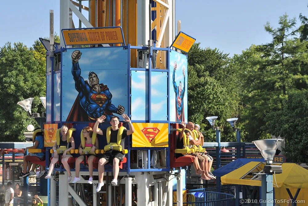 Superman аттракцион. Супермен башня силы аттракцион. Башня силы Супермена. Six Flags башня власти Супермена.