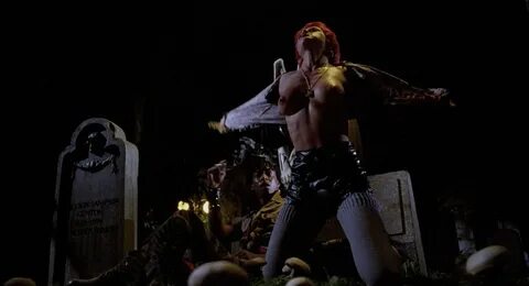 Linnea Quigley - Return of the Living Dead (1985) HD 1080p.