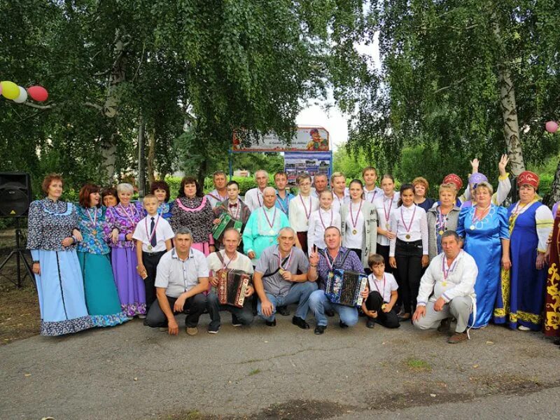 Таловка калининский район саратовская область. Озерки Петровский район Саратовская область. Озерки Калининский район Саратовская область. Село Свердлово Саратовская область Калининский район. Саратовская область Петровский район село большие Озерки.