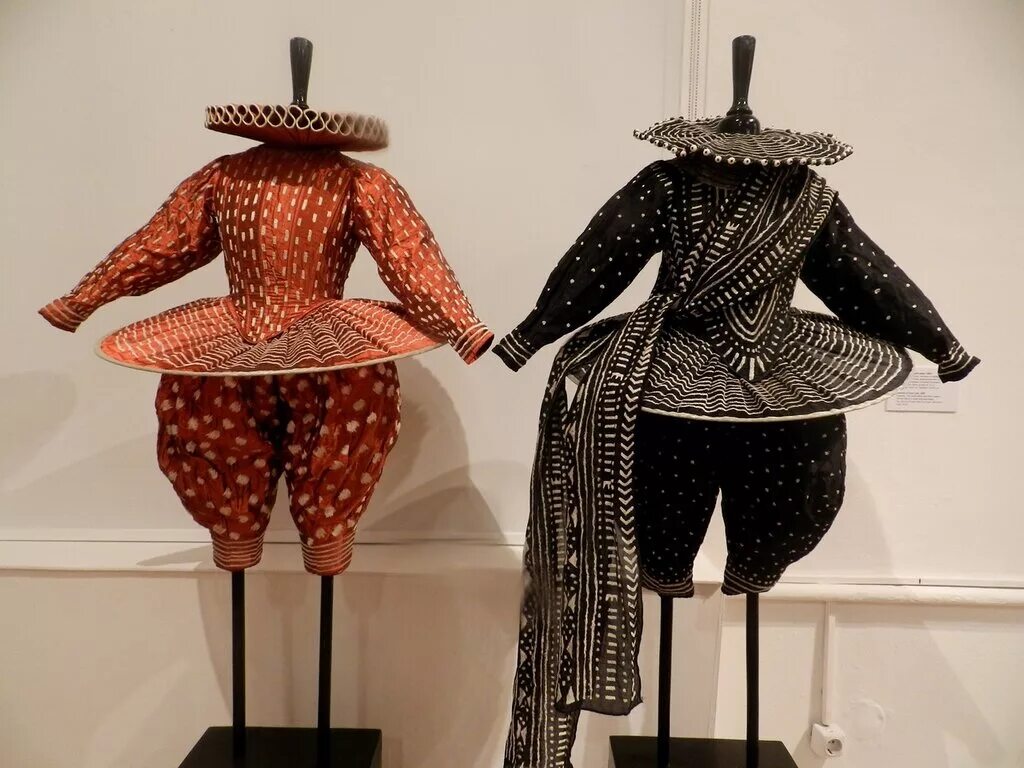 театральный костюм. музей бахрушина костюмы. пошив сценических костюмов. пошив театральных костюмов. история сценического костюма.