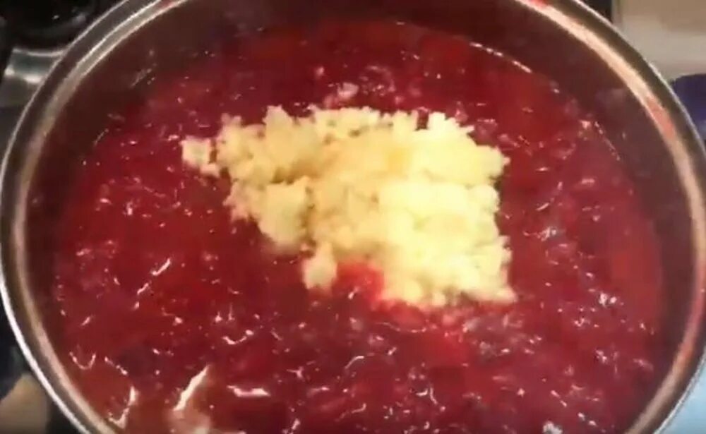 Салат из свеклы на зиму пальчики