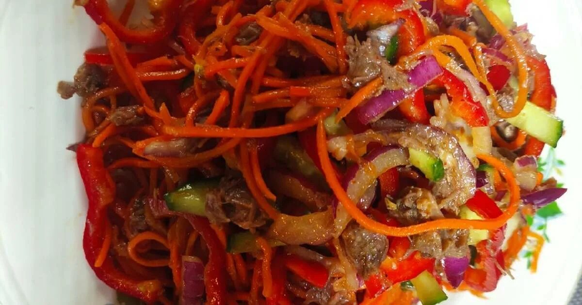 Салат. Салат горгона с корейской. Салат горгона с корейской морковкой и говядиной. Салат анастасия с корейской морковкой. Салат горгона.