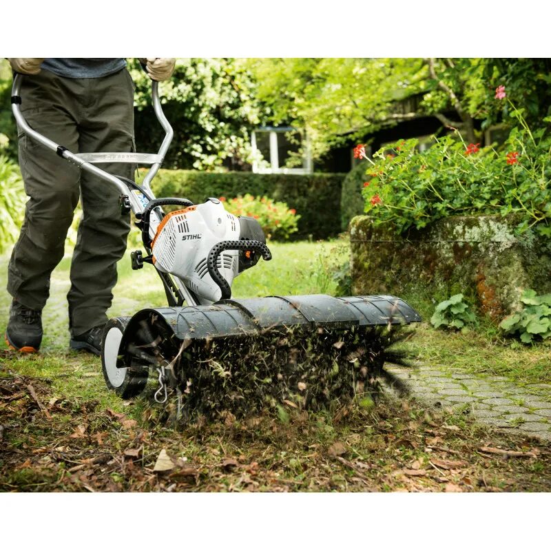 Мотоблок штиль. Stihl mm 56. Мультимотор штиль мм56. Stihl mm 56 насадки. Подметальная машина Stihl mm 56.