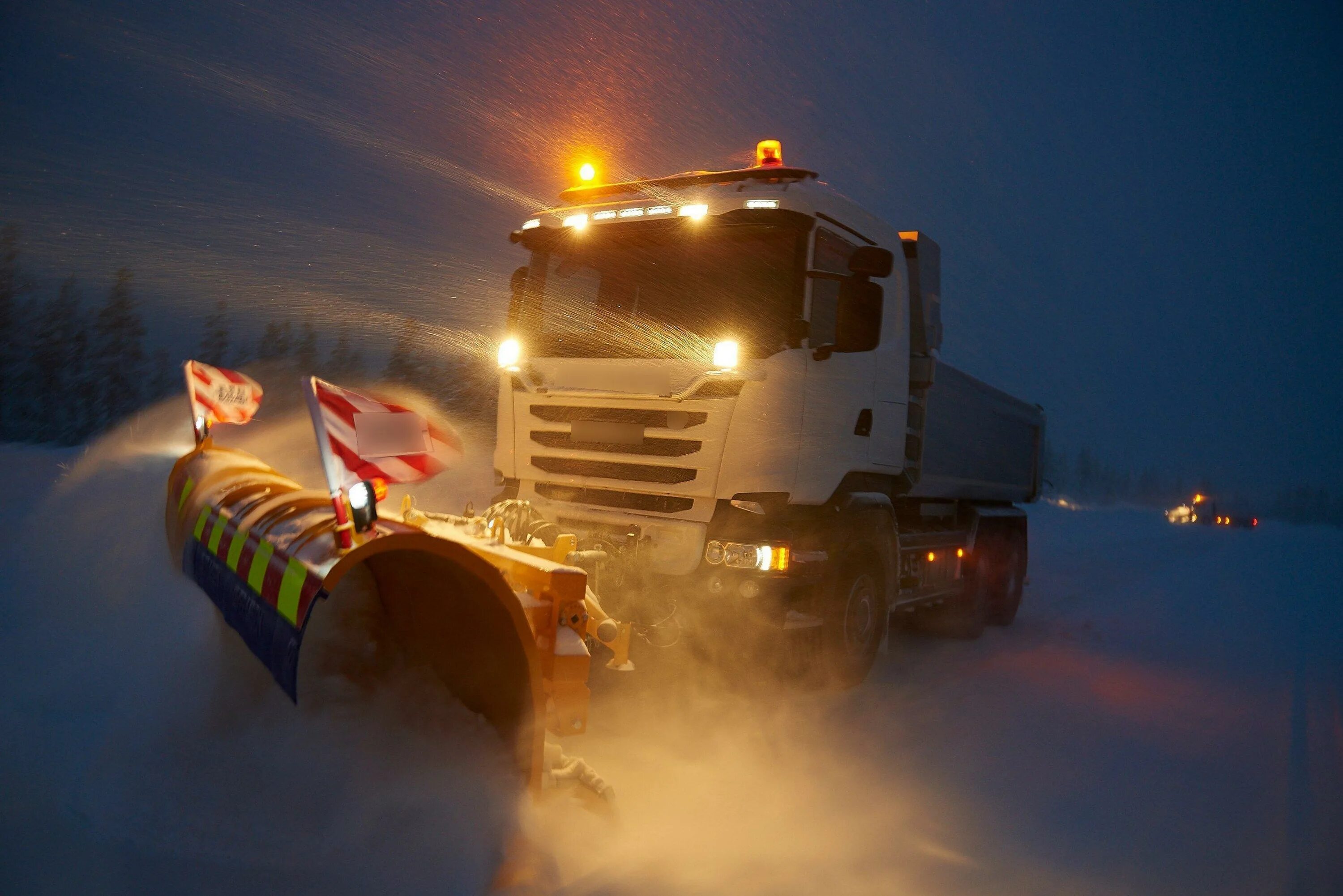 Зимний грузовик. Scania r730 Snow plow. Фура зимой. Грузовик в снегу. Зимний тягач.