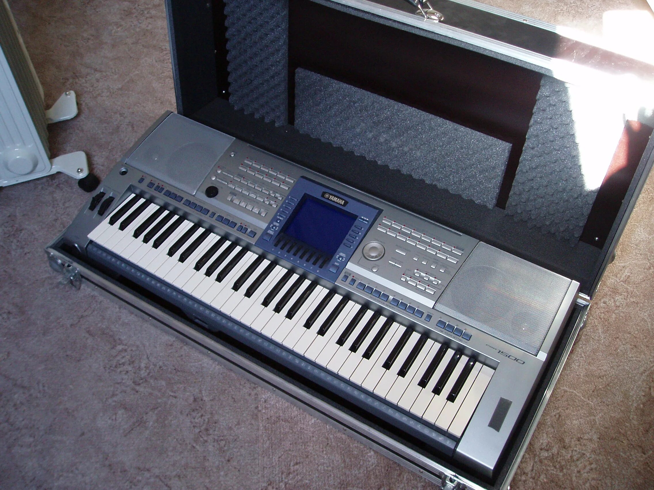 Yamaha 1500. Yamaha psr 1500. Синтезатор yamaha 1500. Psr-1500. Синтезатор yamaha psr-3000.
