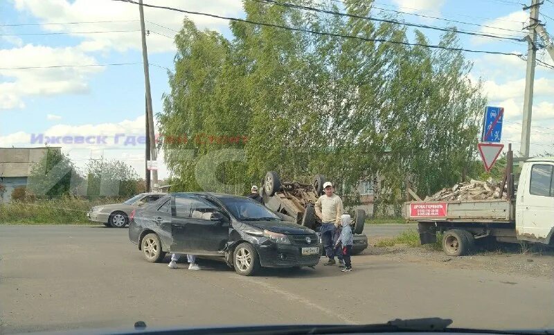 2022. перекресток камбарская ленина. где гаи стоят ижевск дтп. 12. дтп воткинское шоссе 17.