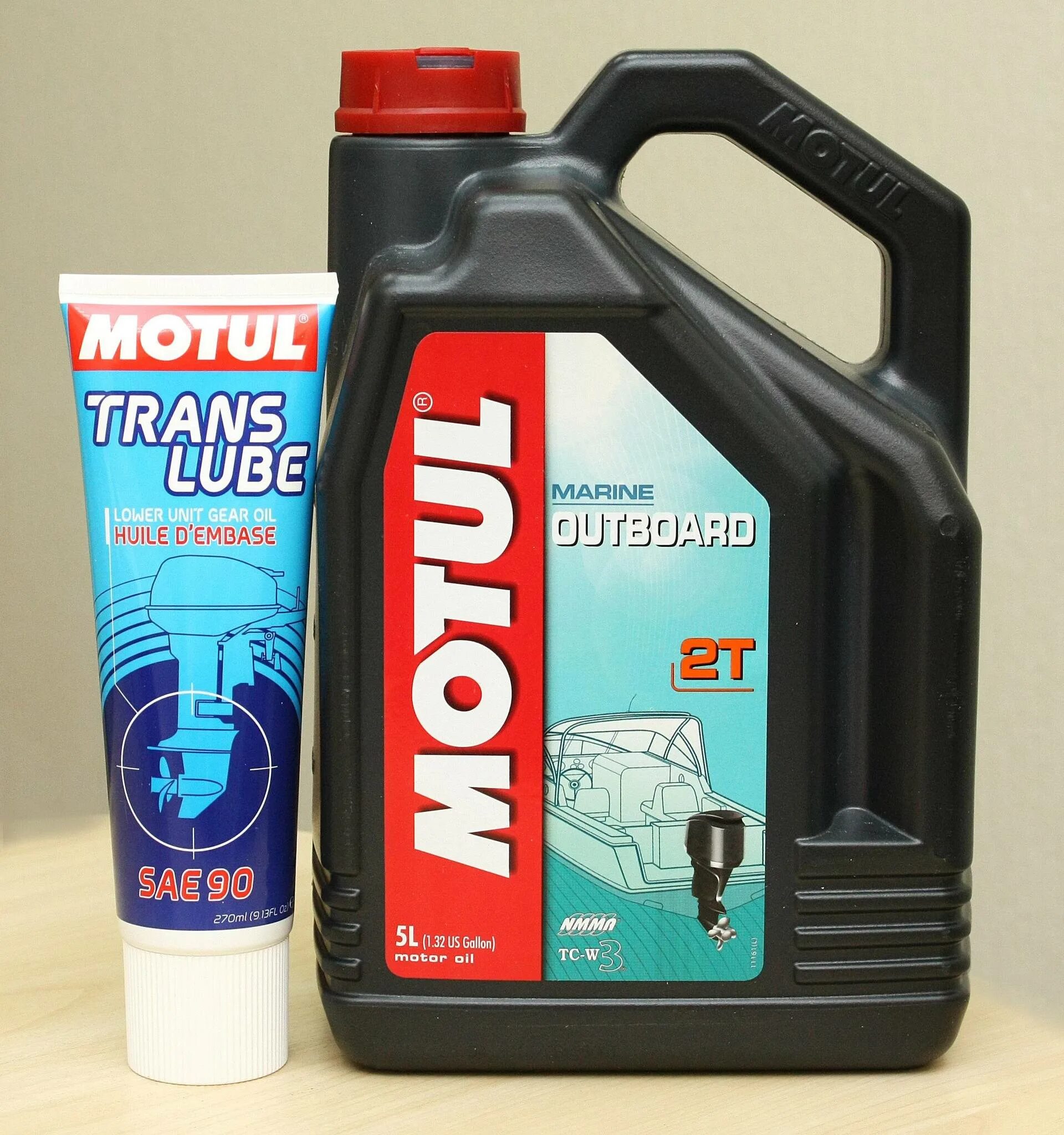 Motul для лодочных моторов 2т. Motul outboard Tech 2t 5л. Масло 2-х тактное Motul outboard 2t. Масло мотюль 2т для лодочных моторов. Масло мотюль 2т для лодочных