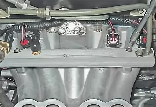 Как снять форсунки 2107 инжектор. Рхх ваз 2107. Форсунка топливная 2107 инжектор. Ресивер ваз 2107 инжектор. Как снять форсунки 2107 инжектор.