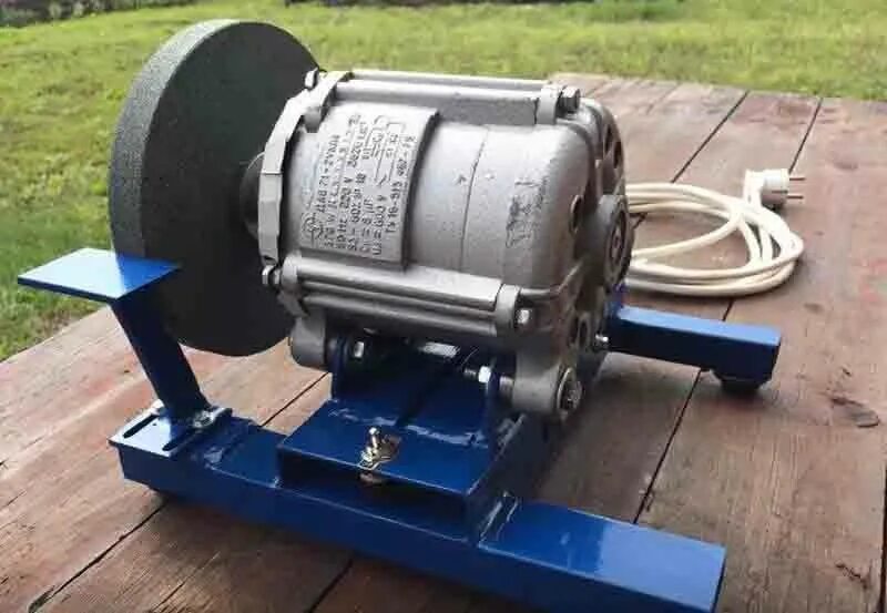Станок из стиральной машины своими руками. 3~mv 71. Шлифовальный станок grinder vm-1. Наждак из электродвигателя marelli mot. Наждак из двигателя дсм1.