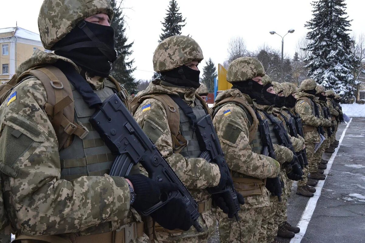 Оставшиеся войска украины. Спецназ ссо украины. армия украины. украинские военные.