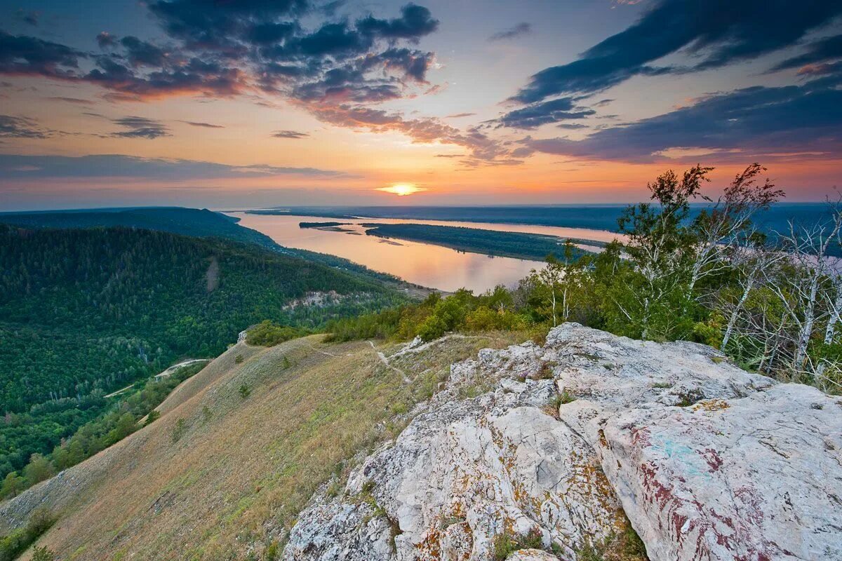 Жигулевский заповедник гора стрельная. Самара скола. Самара. Самара реальные фото. Достопримечательности самары ладья.