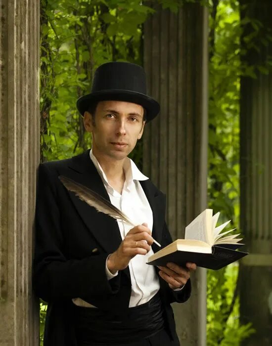 Питерский актер режиссёр моноспектакль. Моноспектакль пушкин. Моноспектакль в ресторане. Моноспектакль. Моноспектакль пушкин.