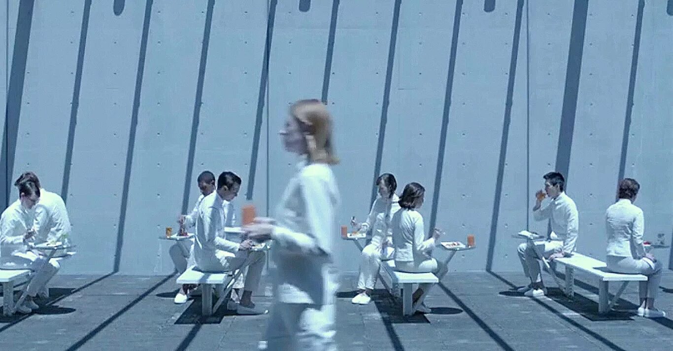 Кристен стюарт равные. The equals 2016. Равный ф. Кристен стюарт 2015. Равные (2015).