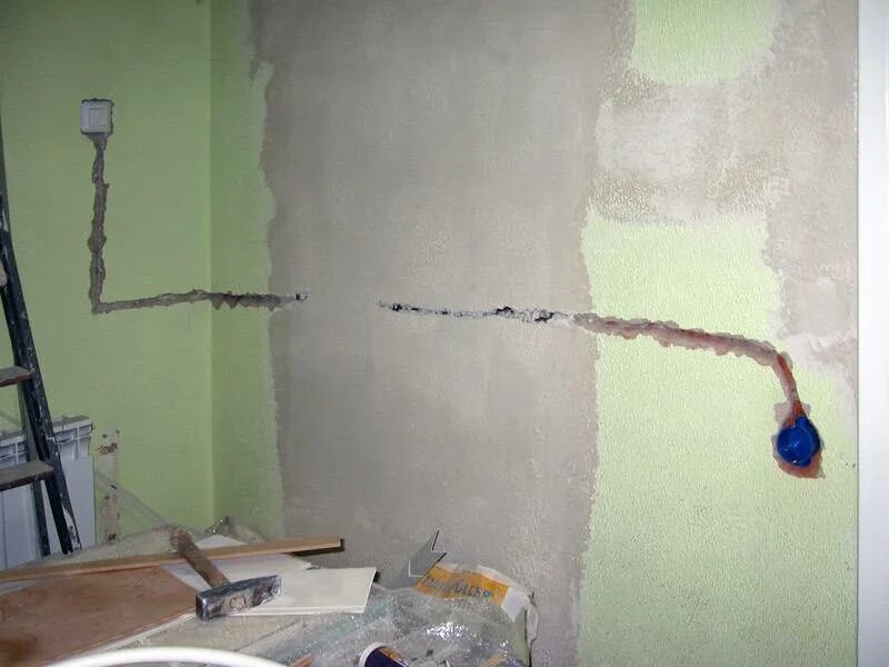 Штробить несущие стены кирпичные