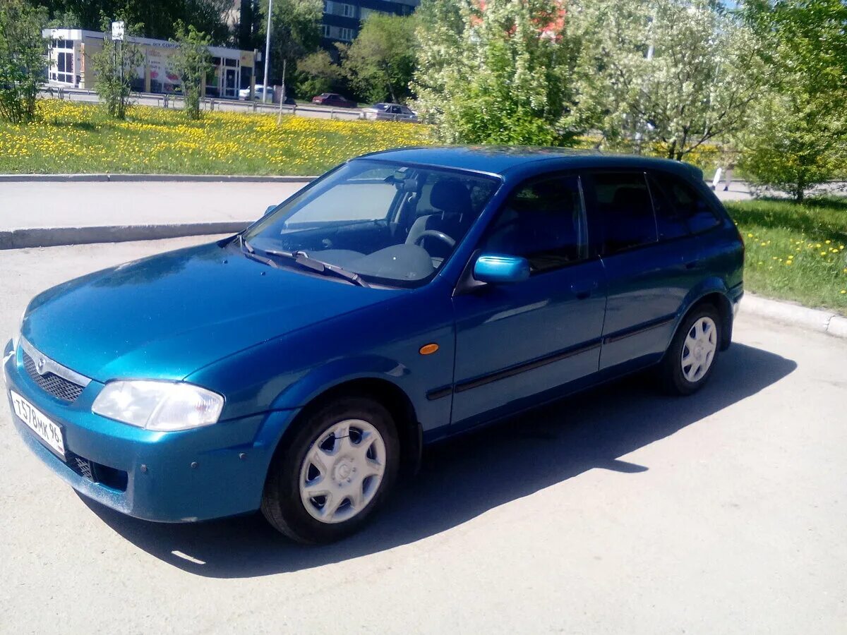 Мазда 323 хэтчбек. Mazda 323 bj. Мазда 323 bj хэтчбек. Мазда 323 2000 синий.