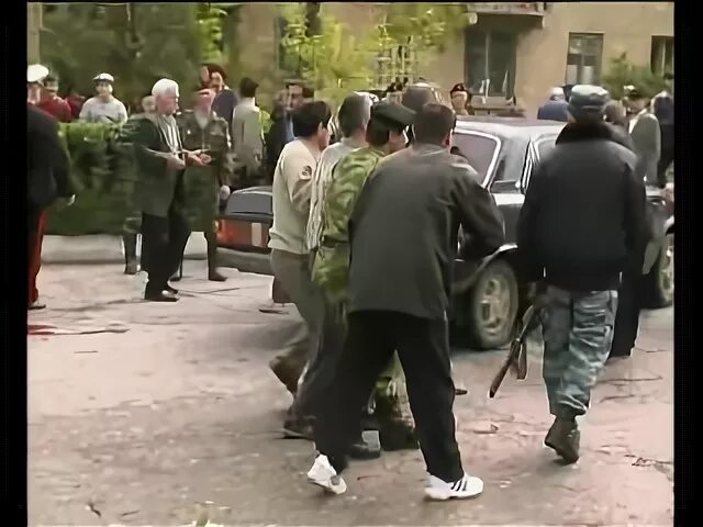 2002 год каспийск. Теракт в каспийске 9 мая 2002 г. теракт в дагестане каспийск 9 мая 2002.