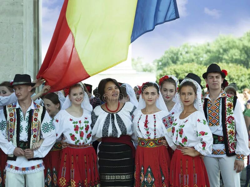 Жители молдовы. Молдавия жители. Молдавия люди. Молдаване народ. Молдаване люди.