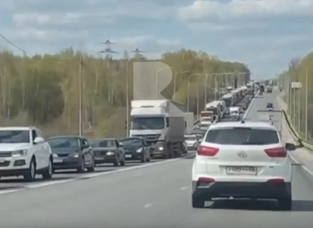 Новости сегодня 04. Авиакатастрофа в рязани. Танк чвк вагнер в ростове. Новости сегодня 04. Дтп с mercedes на зубовском бульваре в центре москвы.