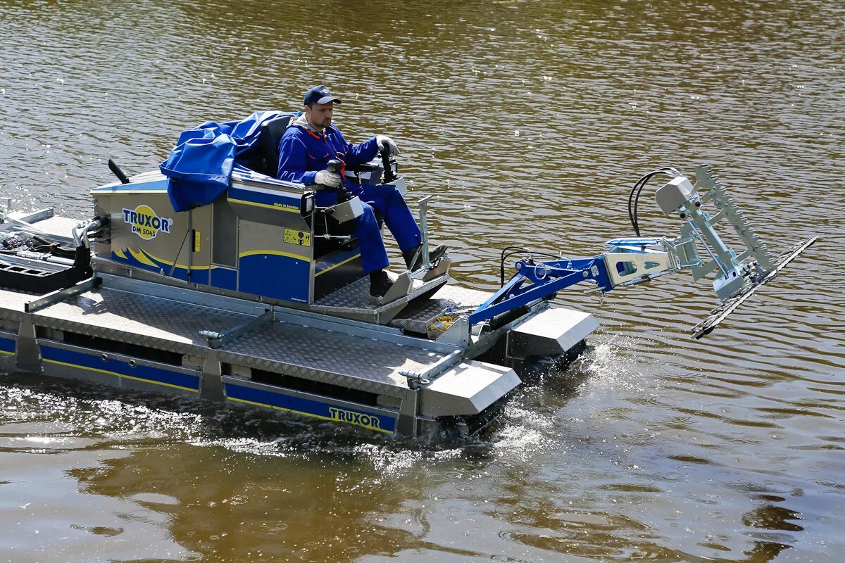 Производство в озерах. Земснаряд-амфибия Watermaster. Экскаватор-амфибия Waterking wk150. Труксор амфибия. Машина для очистки водоемов.