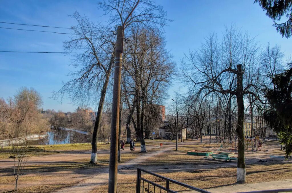 Заречный парк киров. Заречный парк Луга. Город Луга Ленинградской области Заречный парк. Парк Заречный Пензенская область.