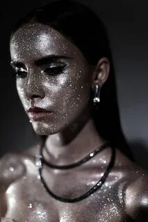 Лица серебряная