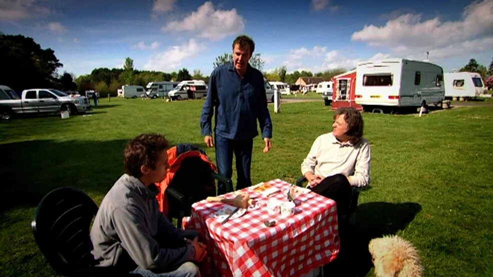 Команда топ гир. Топ гир сони турбо. Дени вильнев враг. Топ гир путешествие на домах на колесах. Топ гир кемпинг дом на колесах.