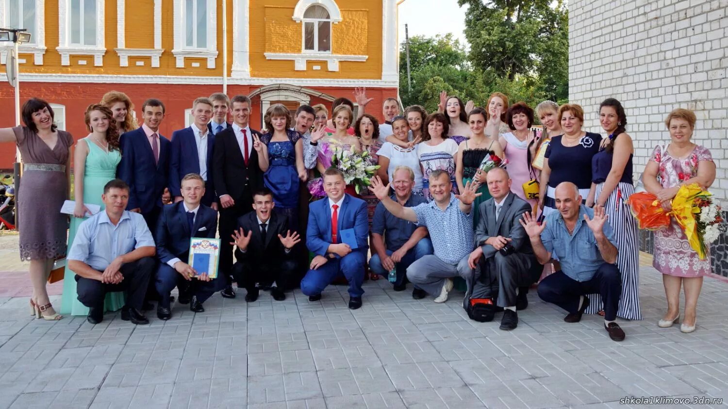 Погода климово брянской области на 10 дней. Пгт Климово Климовский район. Школа 3 Климово Брянской области. Школа 2 Климово Брянской области. Климово Брянская область школа 1.