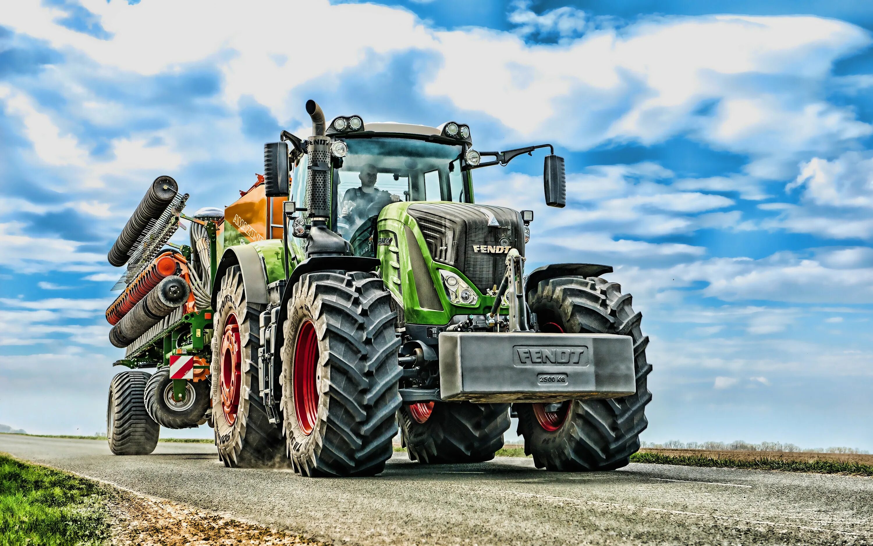 Современный трактор. Биг бад 747 трактор. Трактор немецкий deutz фенд. Jcb fastrac 8000. Новые большие трактора.