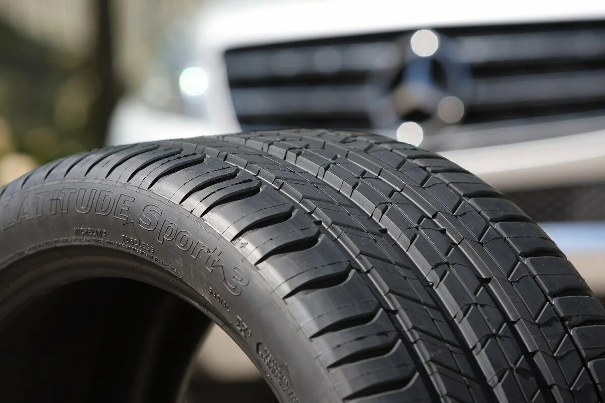 Резина michelin latitude sport. Michelin Latitude Sport 3. Michelin Latitude Sport. Мишлен Латитьюд спорт 3. Шины Мишлен Латитуде.