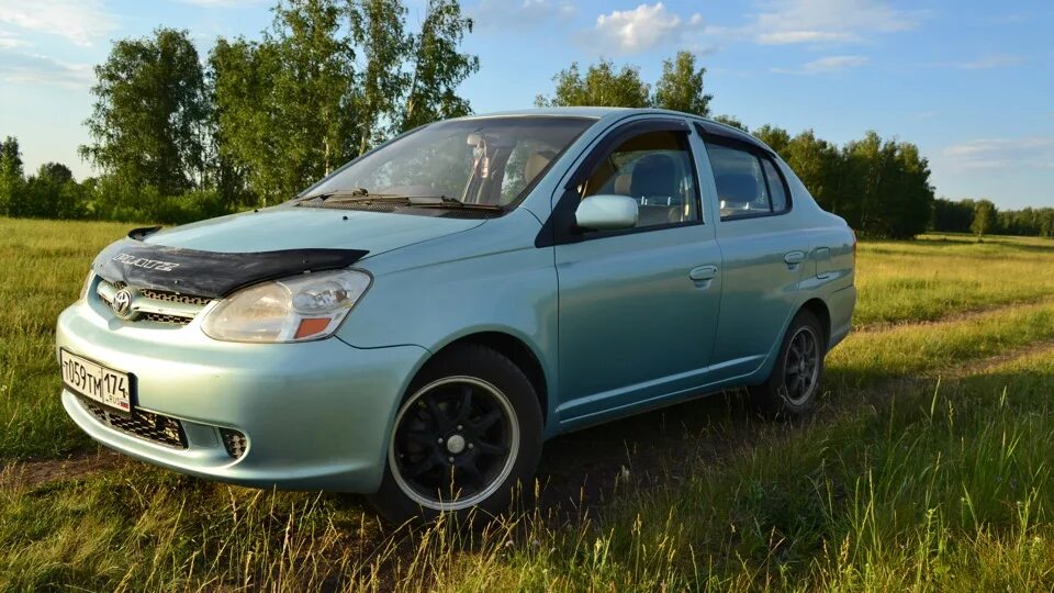 Купить тойоту плац. Toyota Platz. Toyota Platz 1. Тойота Платц драйв. Toyota Platz 2010.