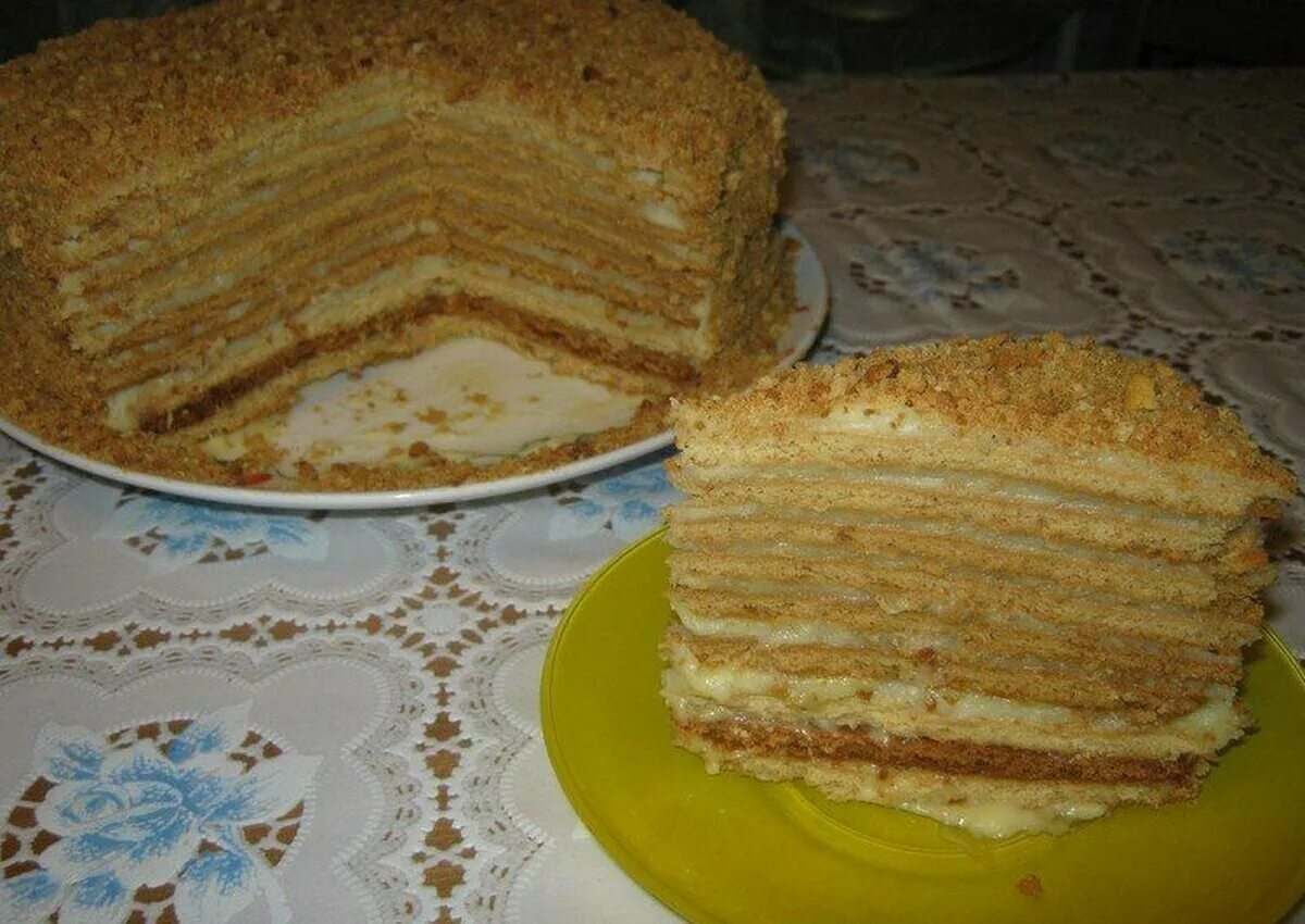 Советский торт рыжик. Торт Рыжик. Торт Рыжик Черемушки. Рыжик с творожным кремом. Торт Рыжик рецепт.