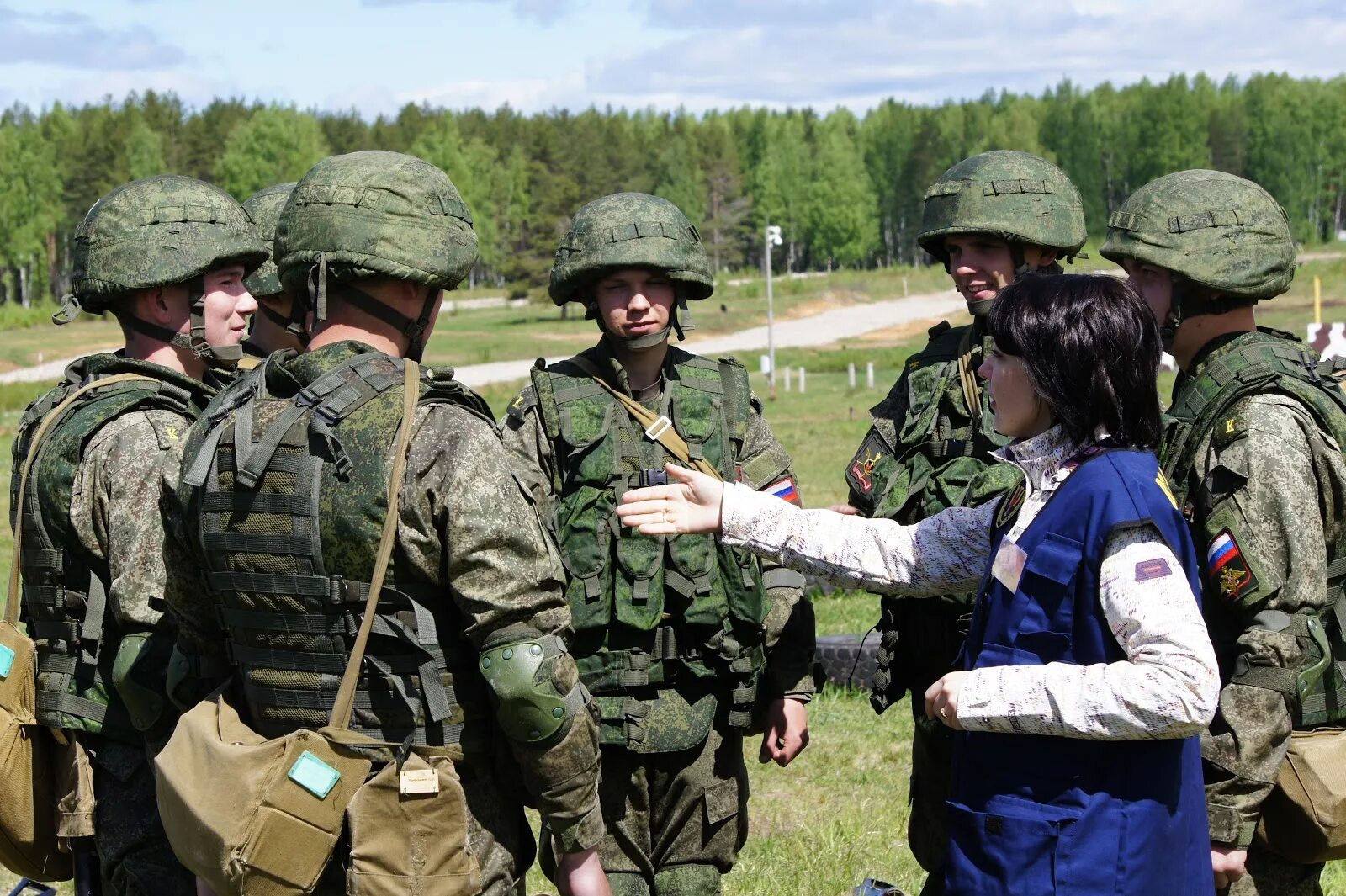 Военный психолог. Психологическая подготовка военных. Военный психолог вс РФ. Солдат вс РФ.