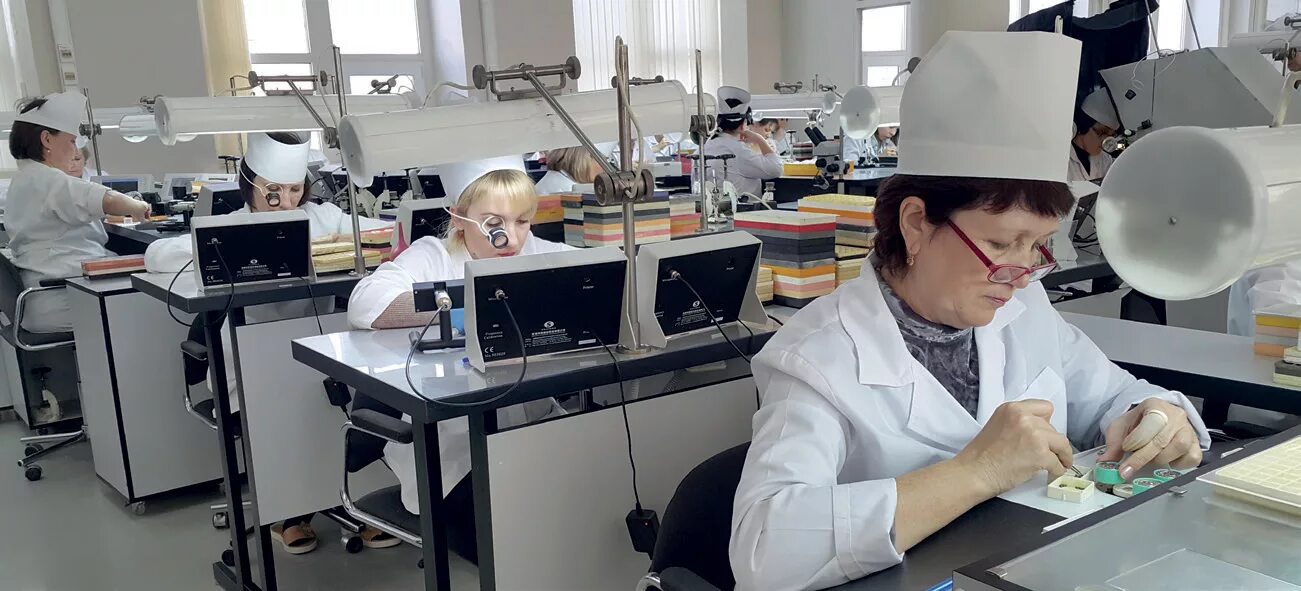 Чистополь завод в. Часовой завод чистополь. чистополь часовой завод восток. часовой завод в чистополе. углич часовой завод.