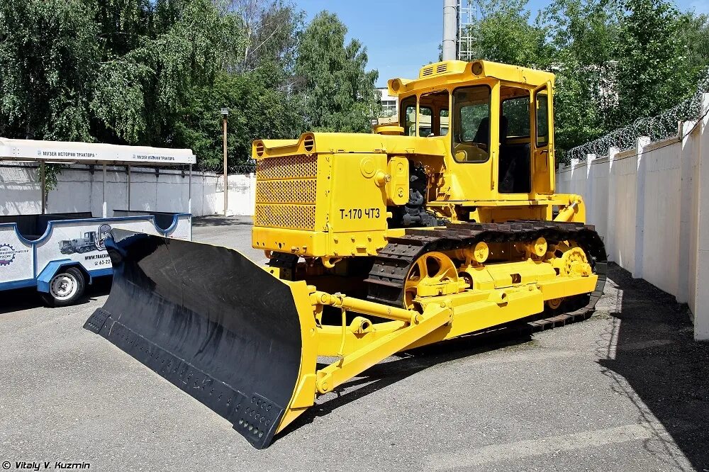 т-170 бульдозер модернизированный. трактор чтз б-11. технические параметры бульдозера т170. расход топлива бульдозера б10м. трактор б14.