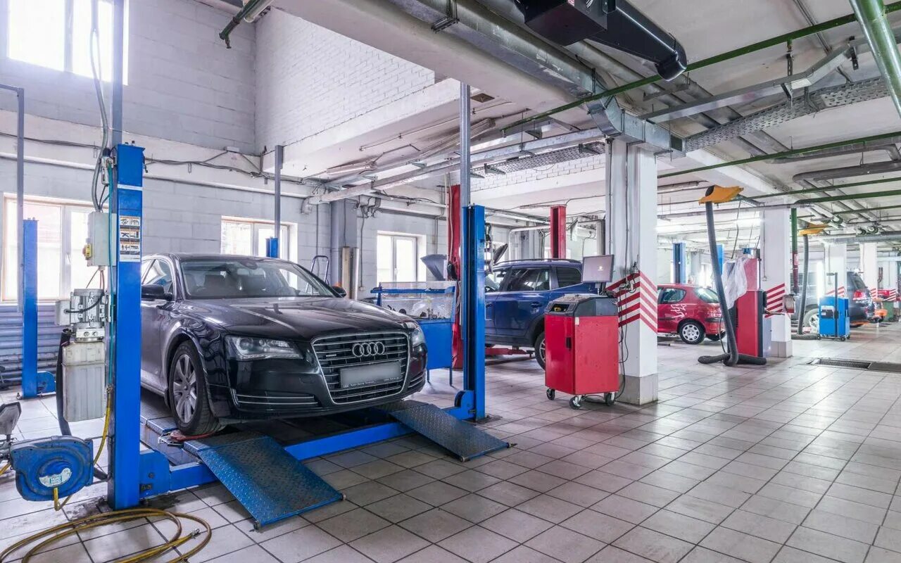 Автомобильный сервис. Услуги автомастерской. Сервис мерседес. Станция технического обслуживания легковых автомобилей. Автосервис сто.