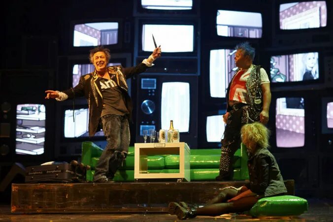 спектакль анархия современник. премьера анархия современник. спектакль анархия современник. анархия гарика сукачева. спектакль анархия современник.