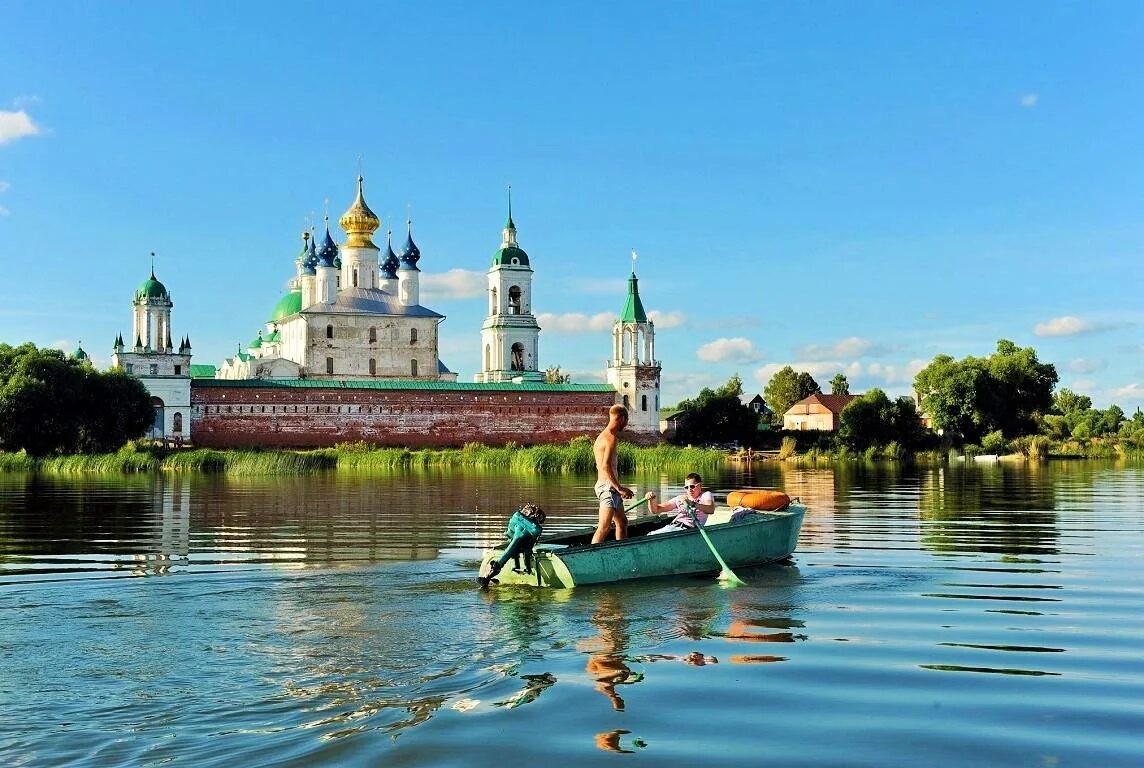 Туры в российские города. Путешествие по России. Русский город. Путешествие по городам России. Туризм достопримечательности.