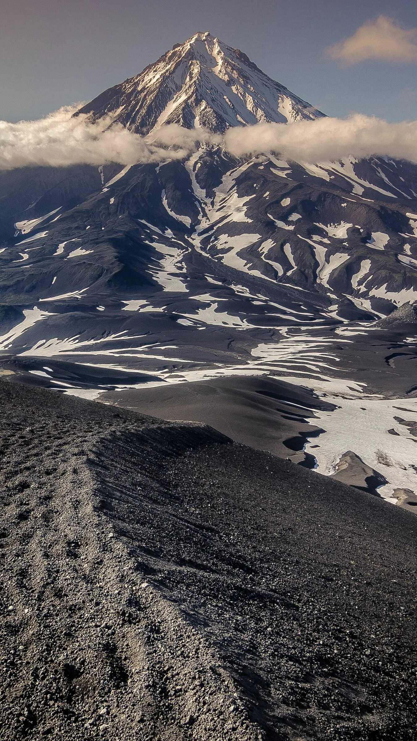 Фон природа камчатка. Айфон камчатка. Вулканы камчатки. Камчатка зимой. Айфон камчатка.