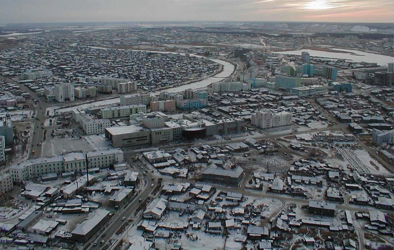 Протяженность якутска. Город Якутск Республика Саха Якутия. Столица Якутии Саха. Г Мирный Республика Саха Якутия. Якутск 2023 фото.