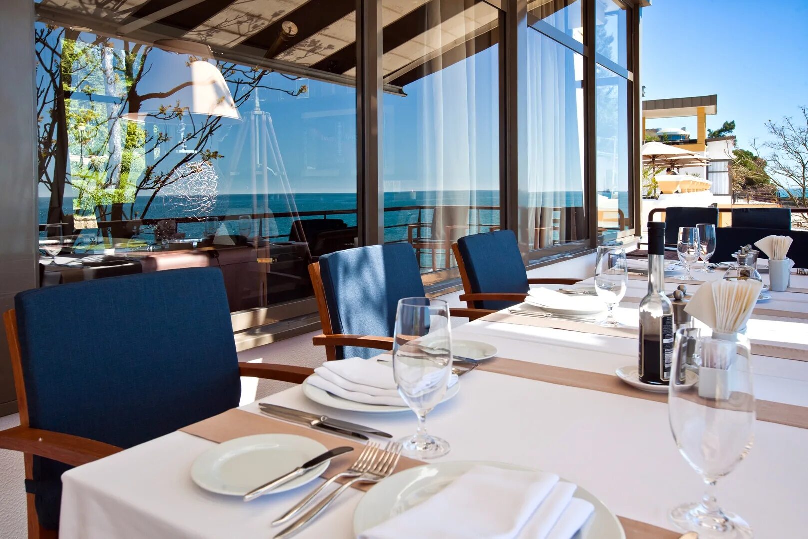 вилла бавария сочи. апартаменты бревис сочи. вилла бавария 3 звезды сочи. отель маринс парк отель сочи. атлант гостиничный комплекс адлер.