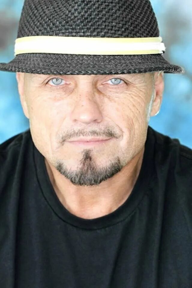 Дэннис кейффер. Дэннис кейффер. Dennis keiffer (actor). Джейк кейффер. Дэннис фильм 2007.