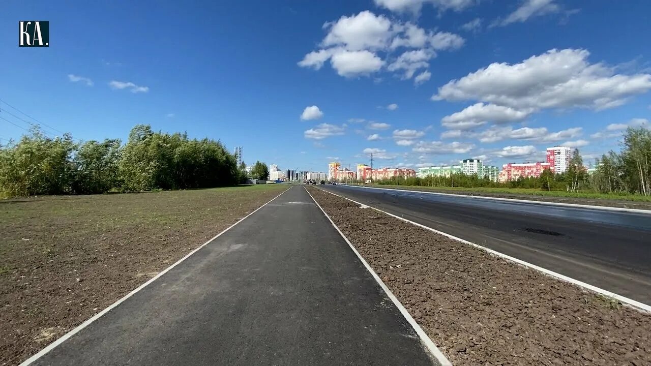 Под м 5 асфальт. Дорога асфальт. Велодорожка на дороге. Нижневартовск Нововартовская. Велодорожка на автотрассе.