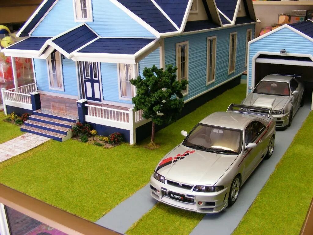 Дома 1 43. Макет гаража. Масштабные модели домов. Макеты гаражей для машин. Масштабный гараж.