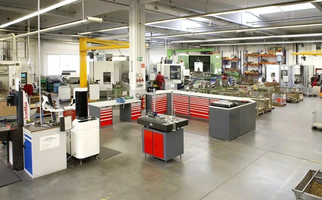 Тц завод киров. Киров ул. Тюбер центр сургут адрес. Камаз центр киров производственная. Производственная 5 киров.