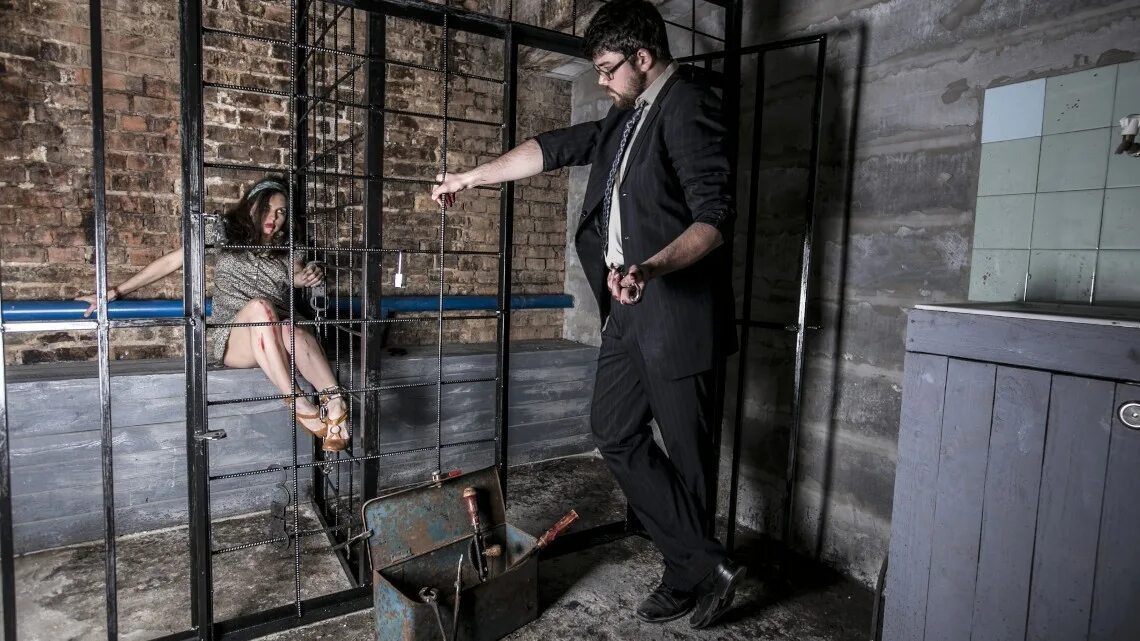 Квест fallen angel request of dusk. Квест перфоманс спб падший. Квест таймер звонок. Utumno across the horizon. Квест fallen angel request of dusk.