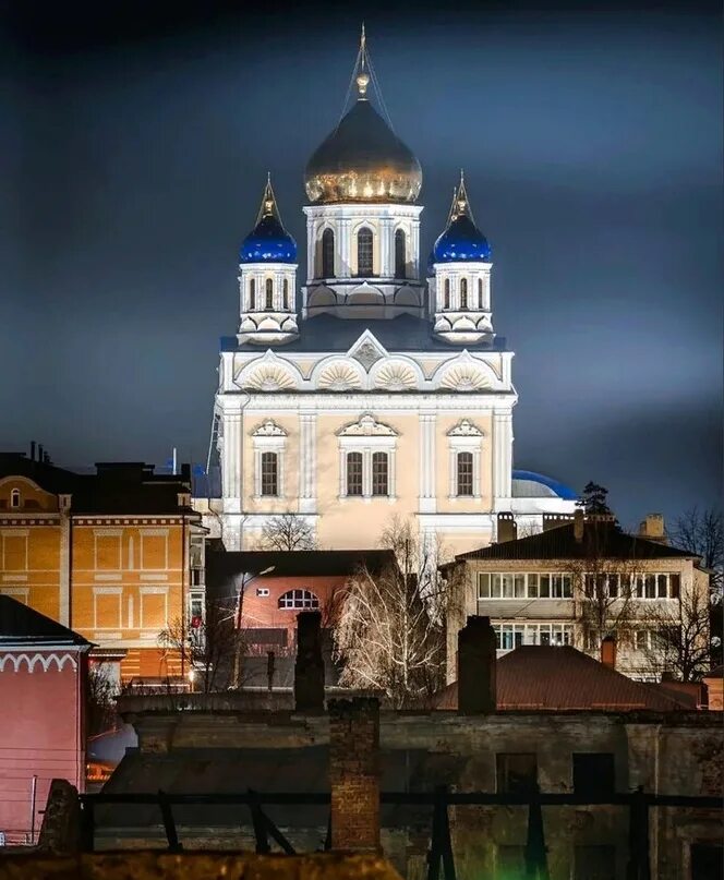 Елец центр города. Елец липецкой детский. Город елец липецкая область набережная. Тихий елец. Великокняжеская церковь елец.