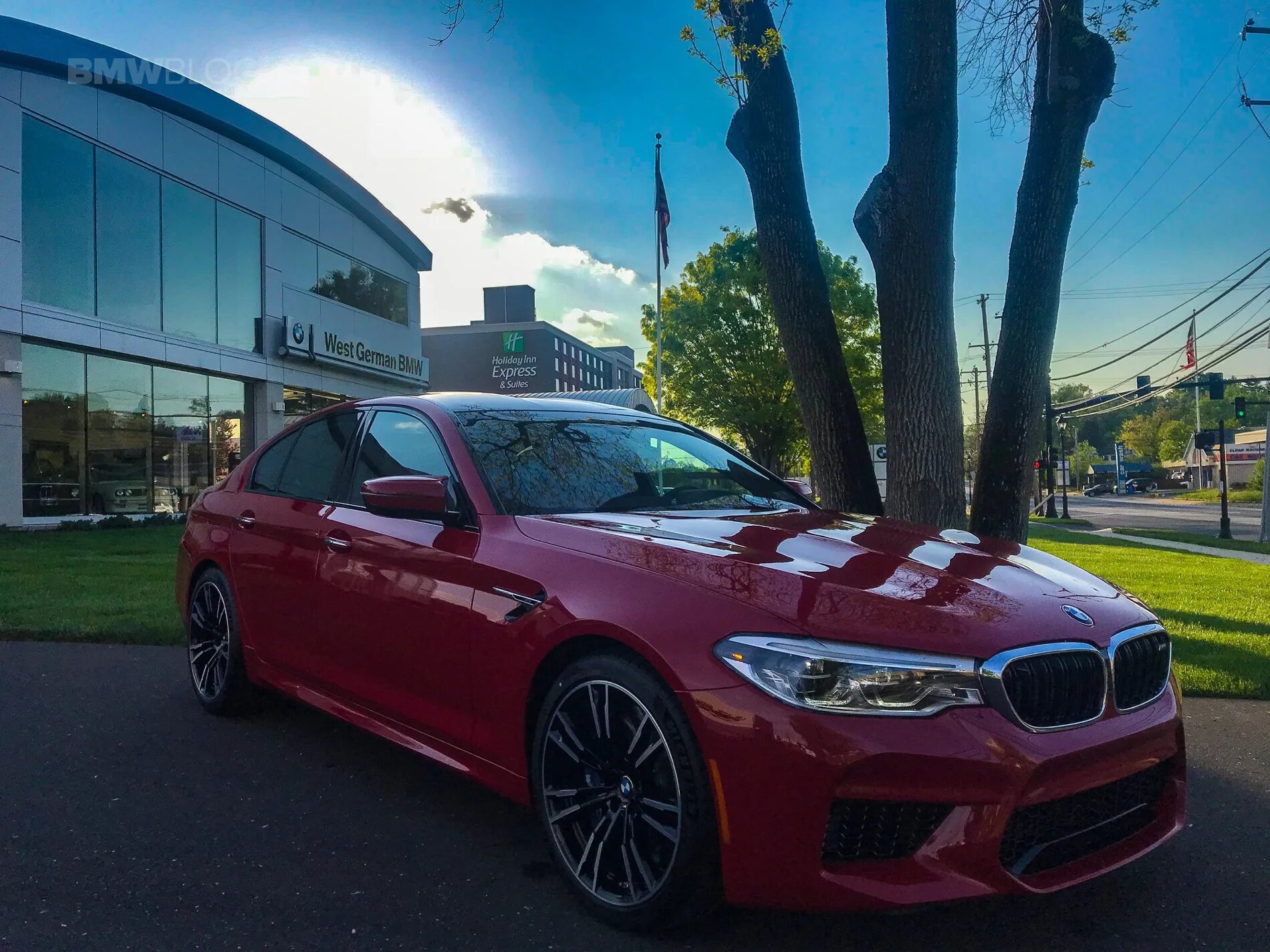 BMW m5 f90 красная. BMW m5 f90 Imola Red. BMW m5 f90 Вишневая. BMW m5 f90 Ruby Red. Красная бмв м5