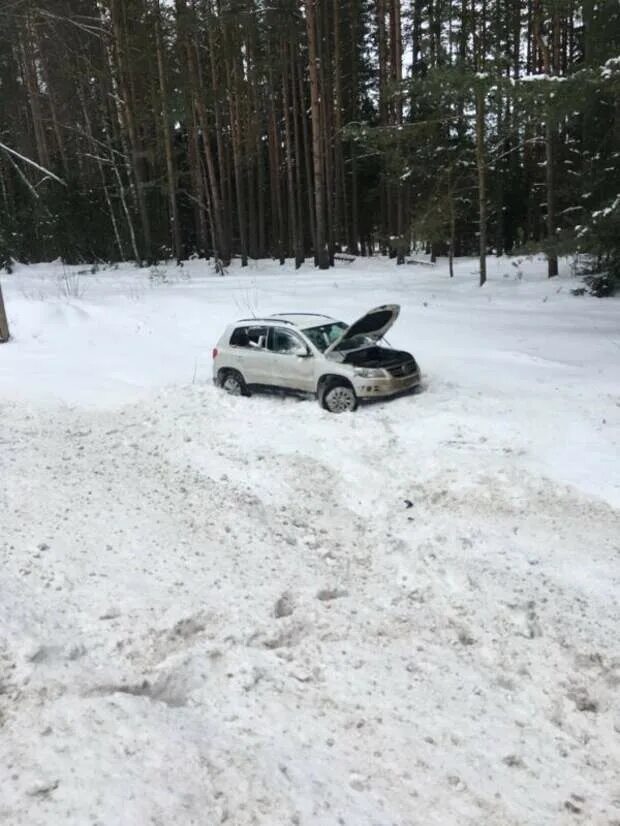 Авария Рамешки Тверь ДТП. Под Калининском в кювет. 12 Км автодороги Тверь Рождествено.