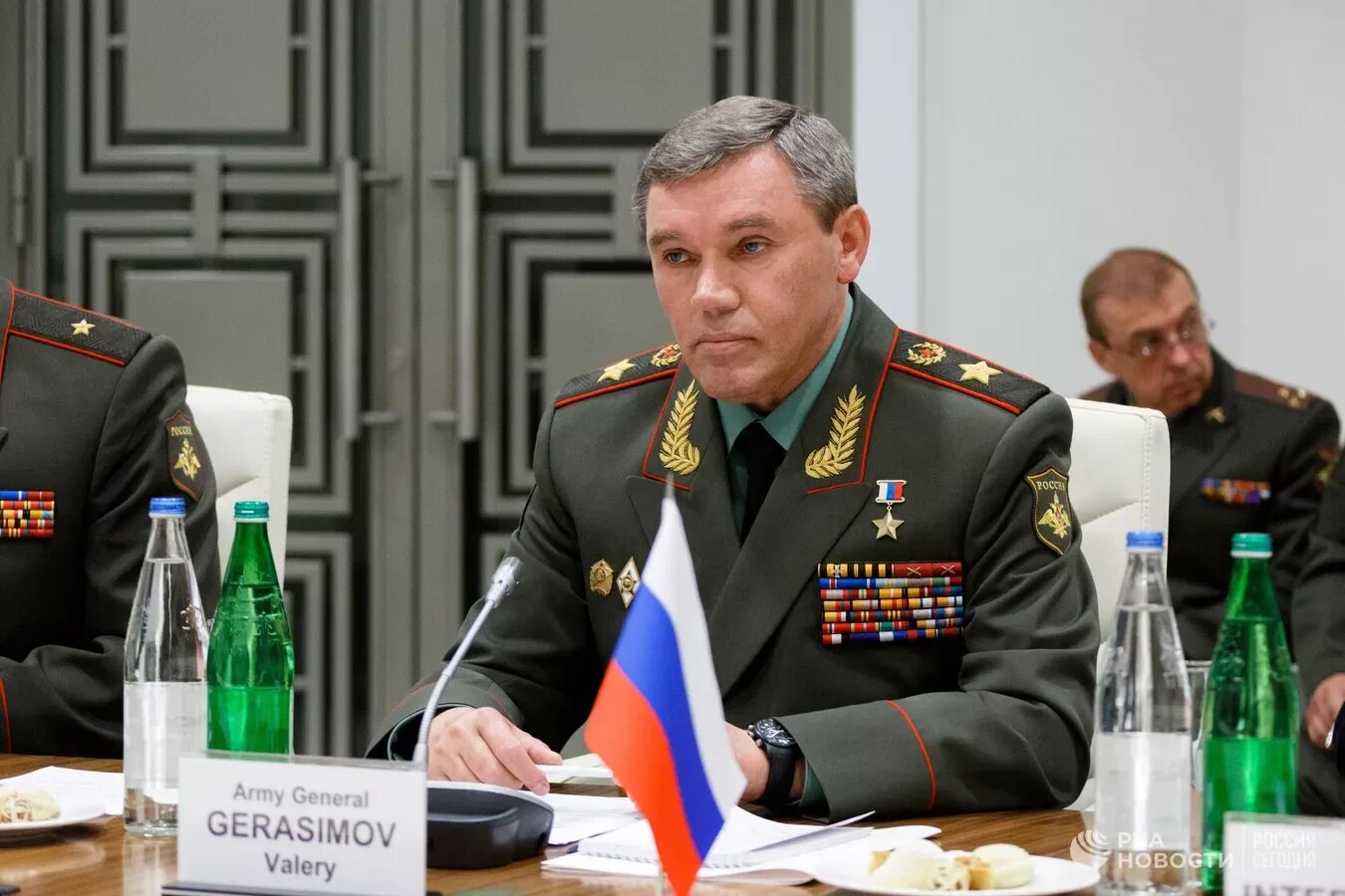 Руководитель штаба. Начальник гш рф валерий герасимов.. глава генштаба вооруженных сил россии валерий герасимов. нгш вс рф герасимов. начальник генерального штаба вс рф генерал армии валерий герасимов..
